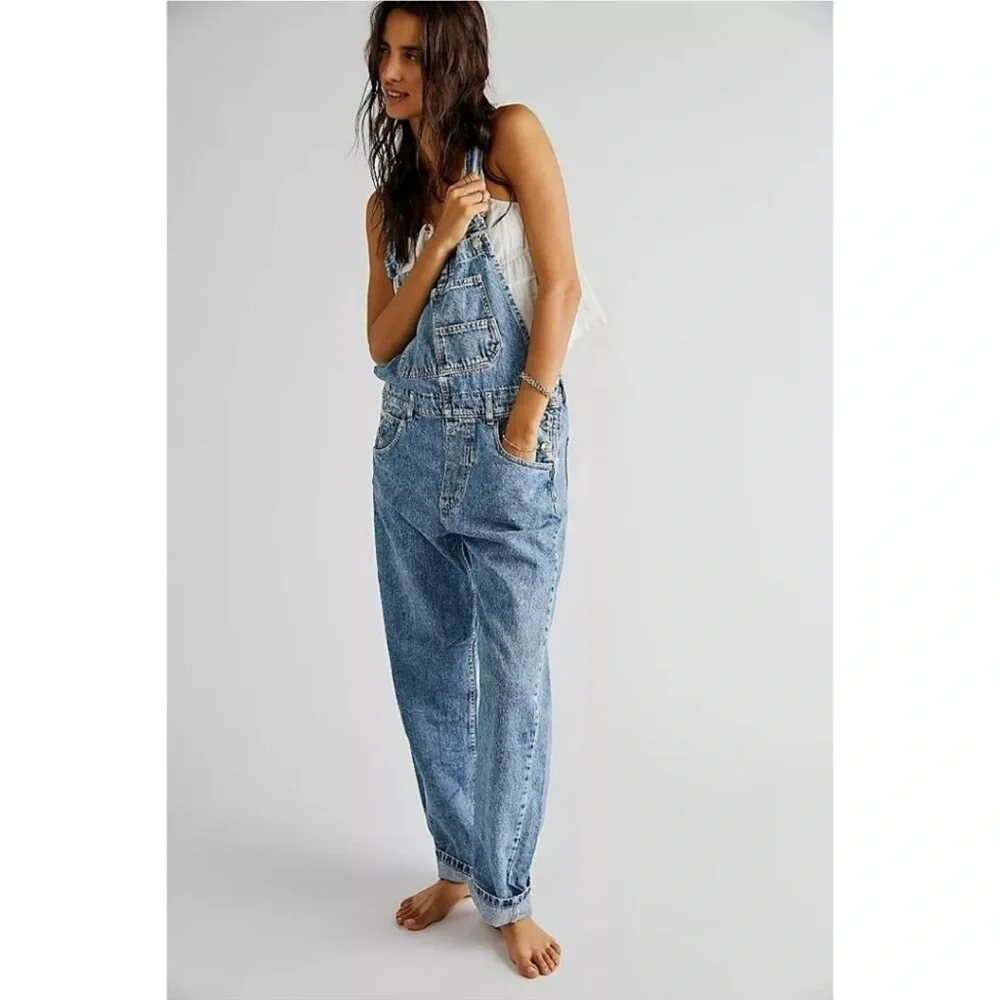 223. Free People We The Free Ziggy Denim Overalls Powder Blue Medium - Picture 4 of 8